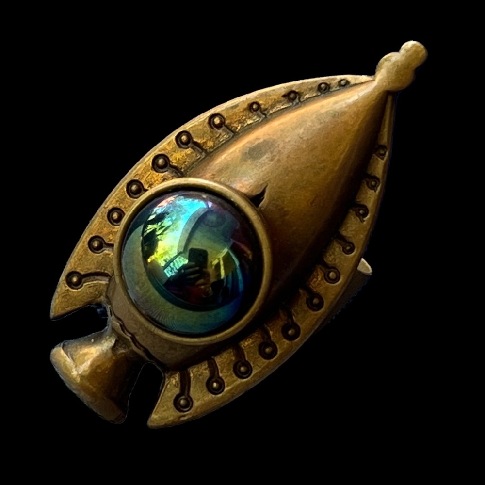 💖 Vintage Artisan Brass Iridescent Cabochon Ring 💖